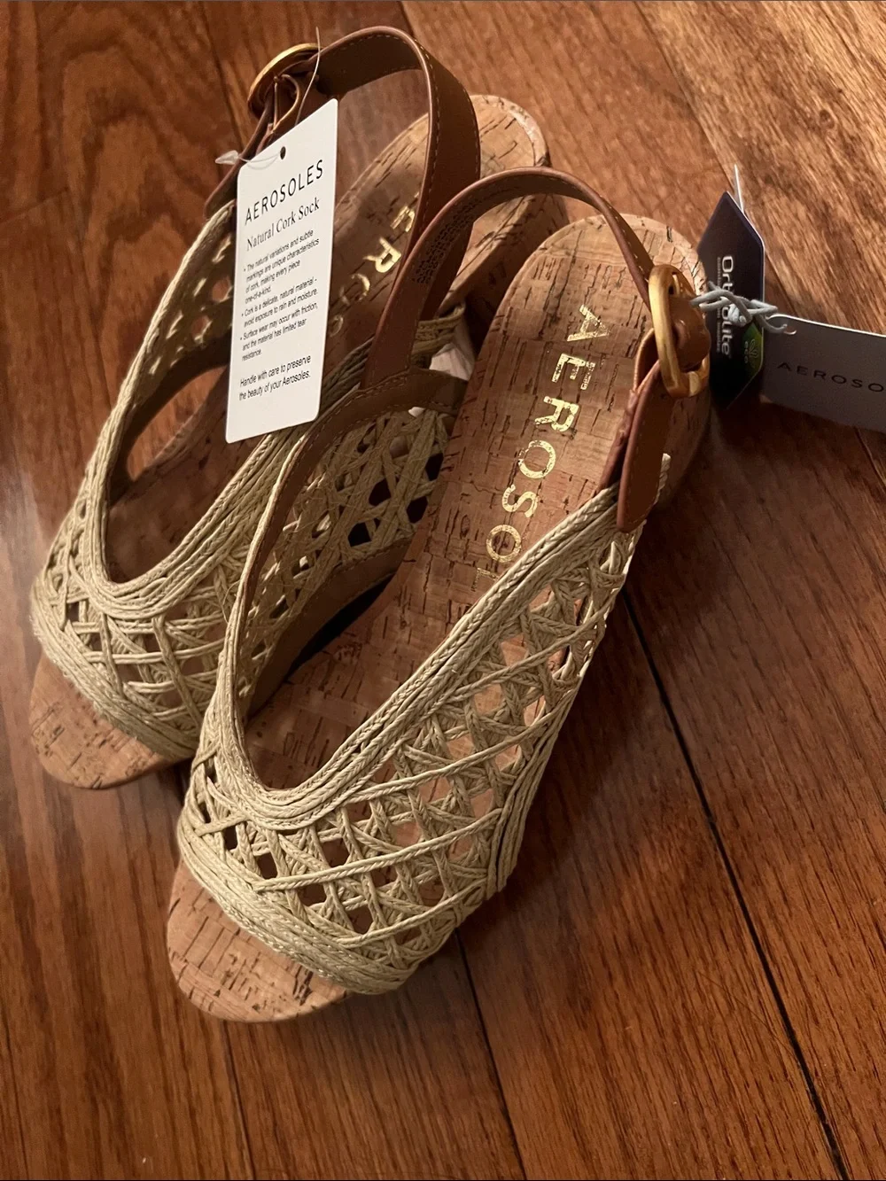 AEROSOLES woven open